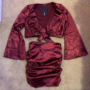 Fashion Nova Satin Set in color Wine